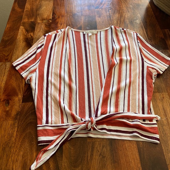 Crop Blouse - Picture 1 of 2